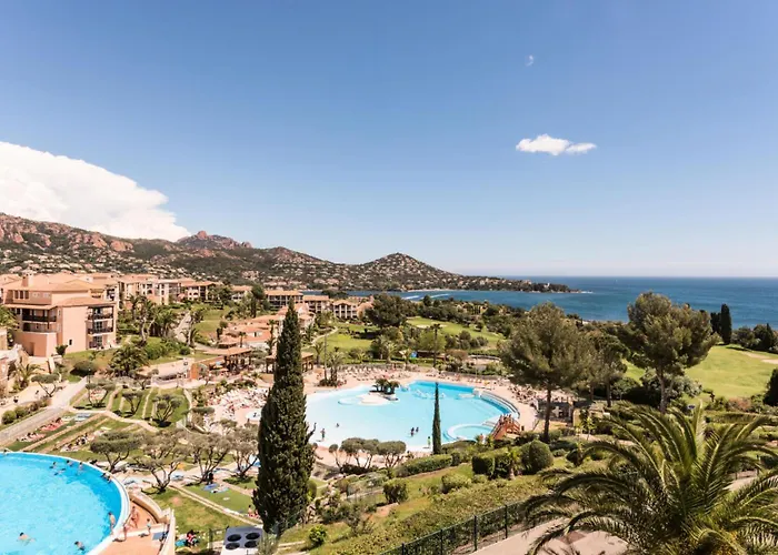 Résidence Le Village De Cap Esterel - Maeva - 4 Personnes - Sélection Mae-7964 Apartamento *